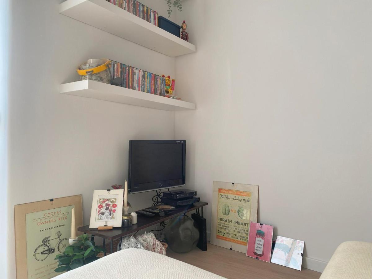 Lisbon, Renovated T2 Apartment Portas De Benfica Amadora Kültér fotó