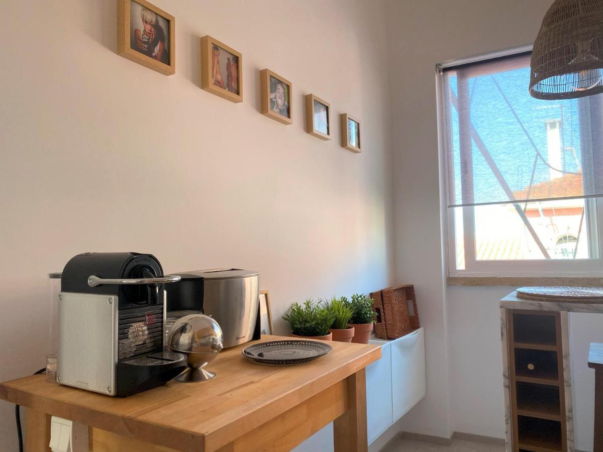 Lisbon, Renovated T2 Apartment Portas De Benfica Amadora Kültér fotó