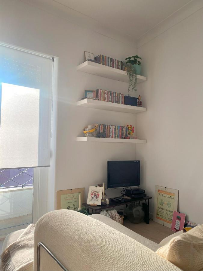 Lisbon, Renovated T2 Apartment Portas De Benfica Amadora Kültér fotó